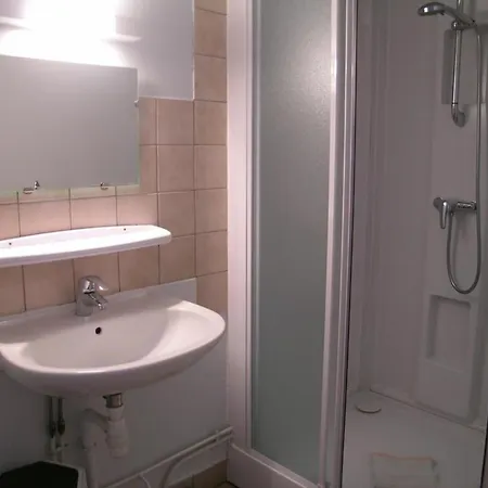 Ferienhaus Pour 14 Pers A Avec Wifi Et Animaux Admis - Fr-1-489-340